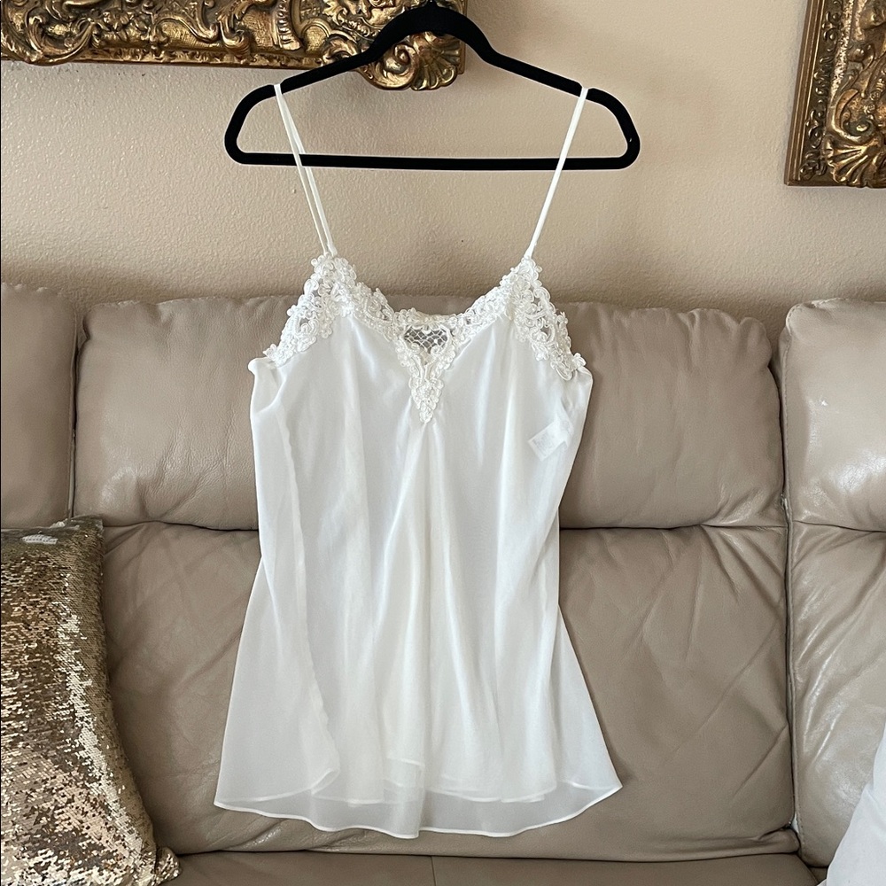 Vtg.Private Luxuries Slip Nightgown Lace Pearls M